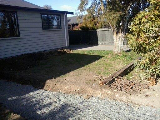 Front Yard (Before)